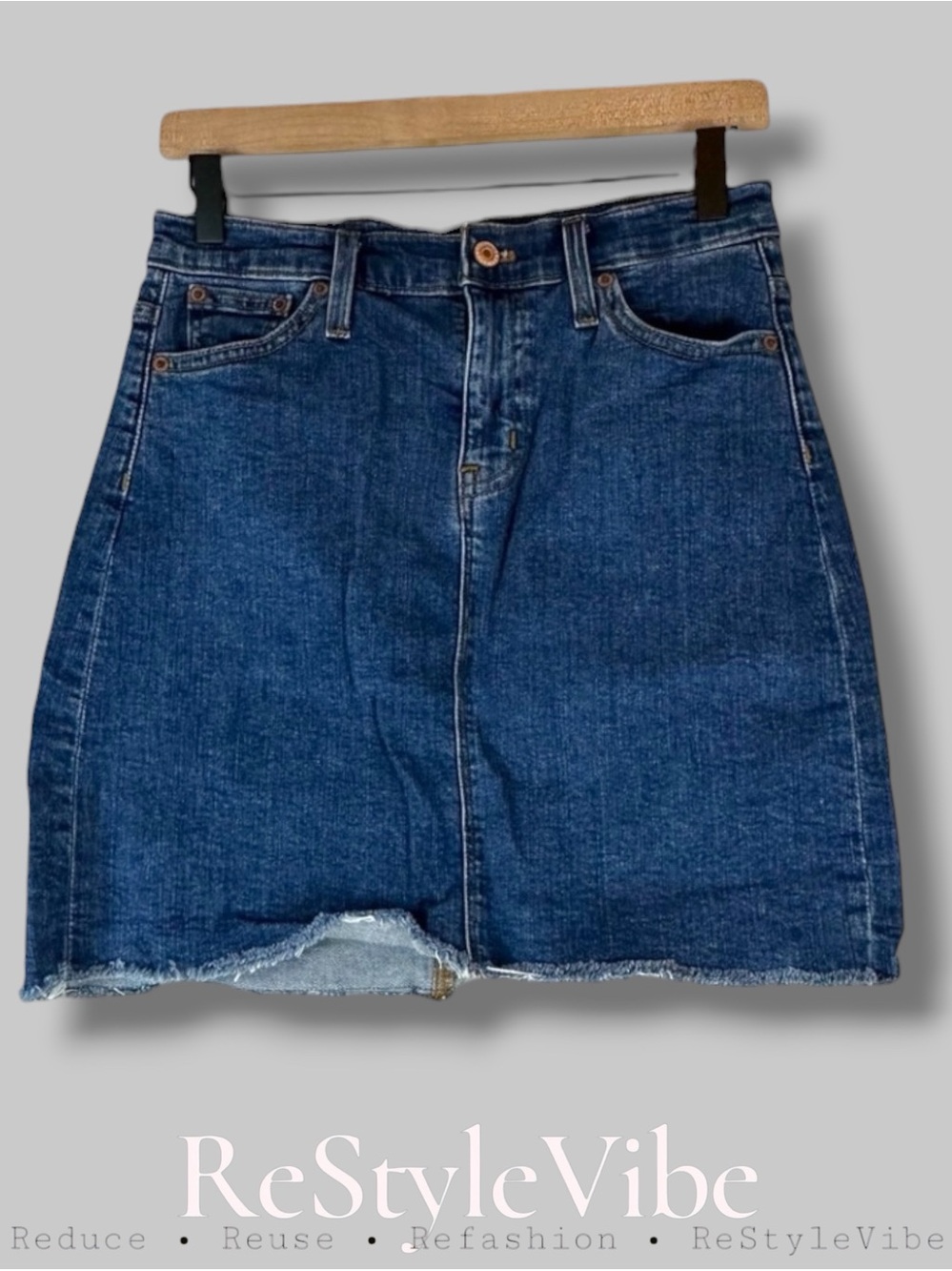 J. CREW MERCANTILE Women’s Size 00 Skirt Denim Jean Mini Style Fit Stretch 90s
